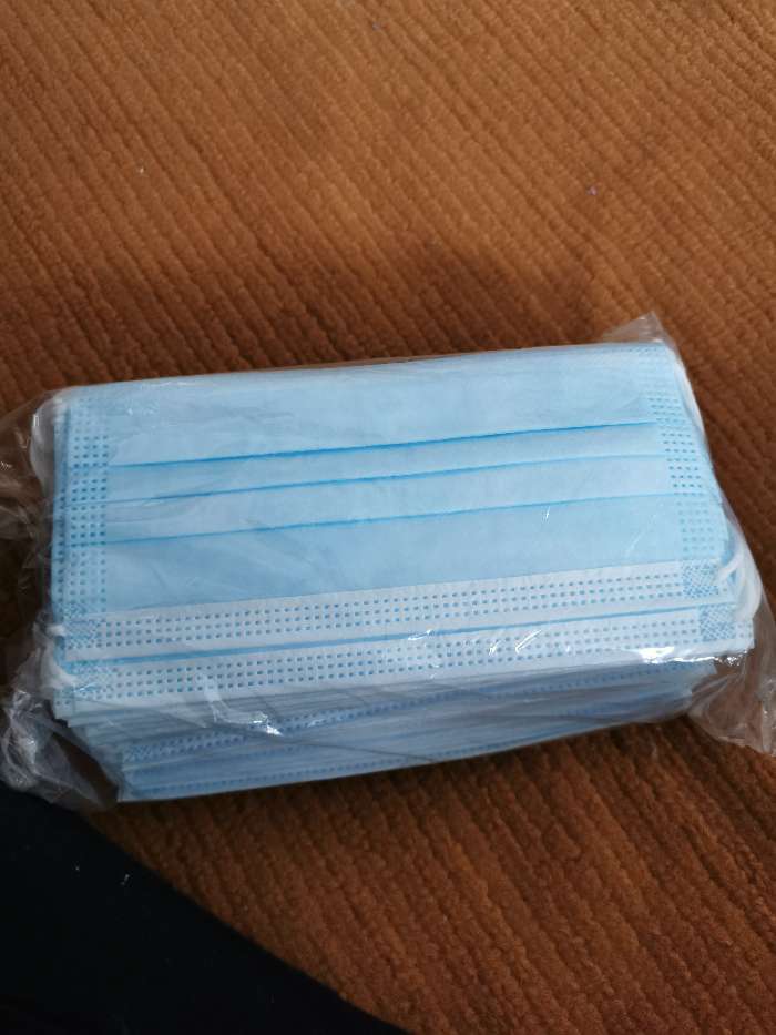 Фотография покупателя товара Маска защитная, трёхслойная, 50 штук в упаковке, синяя - Фото 4