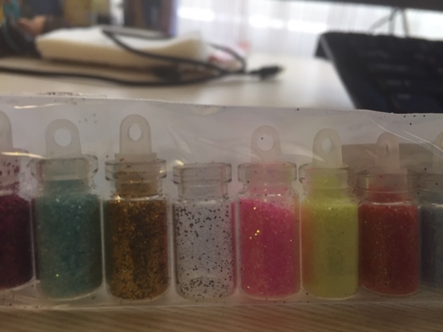 Фотография покупателя товара Блёстки для декора «Мерцание», набор 12 бутылочек, мелкие, разноцветные - Фото 14