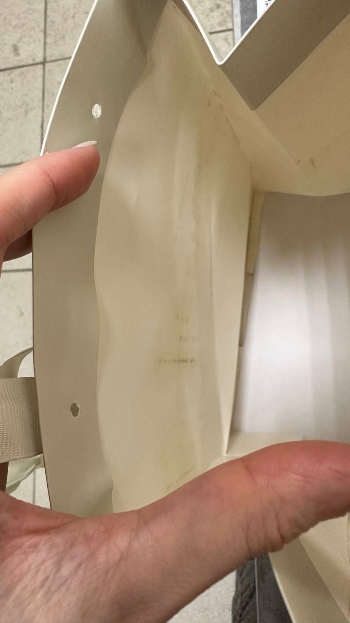 Фотография покупателя товара Пакет подарочный ламинированный, упаковка, «Молочный», MS 18 х 23 х 10 см - Фото 4