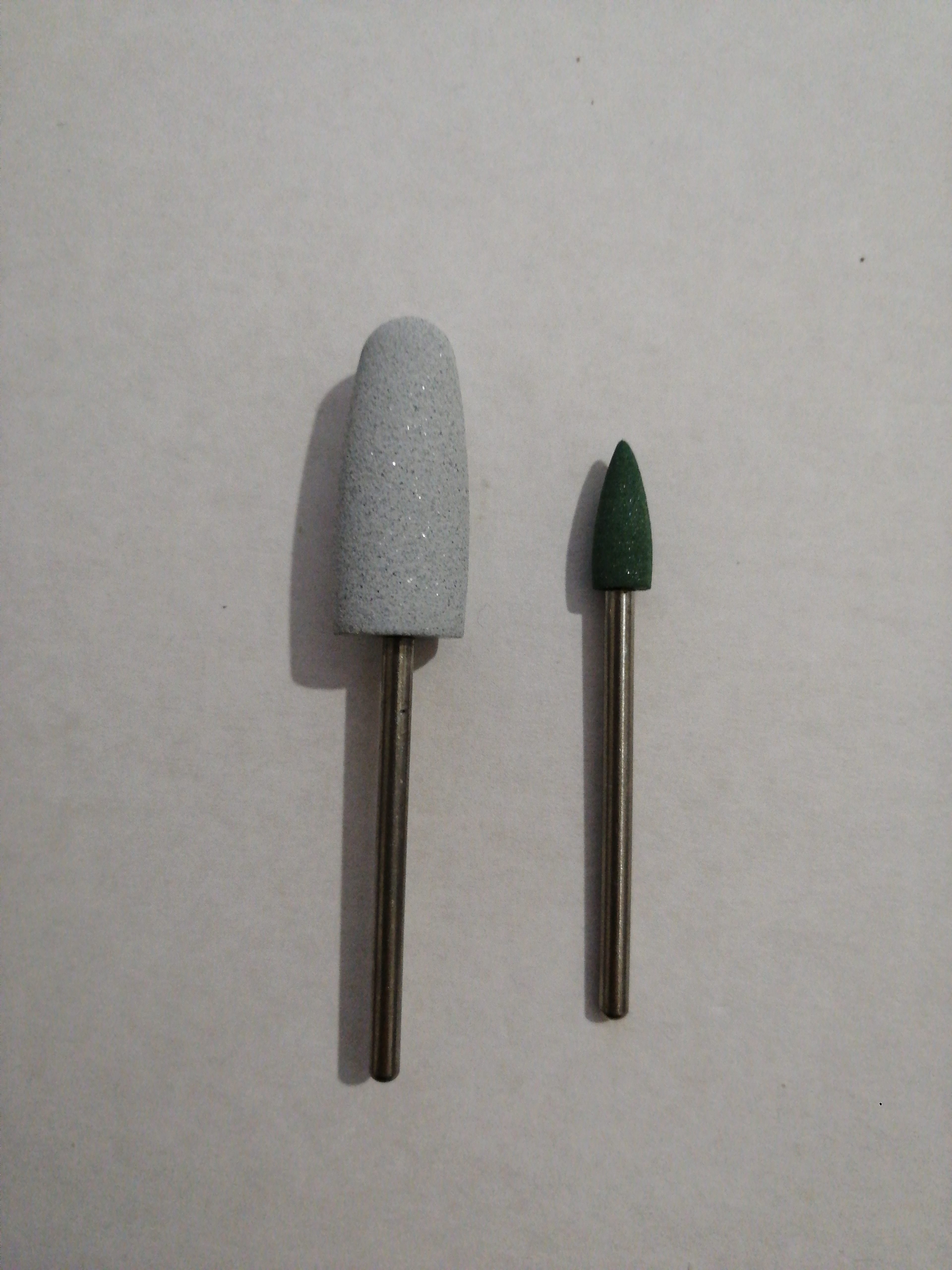 Фотография покупателя товара Фреза силиконовая для полировки, жёсткая, 5 × 13 мм, в пластиковом футляре, цвет зелёный - Фото 2