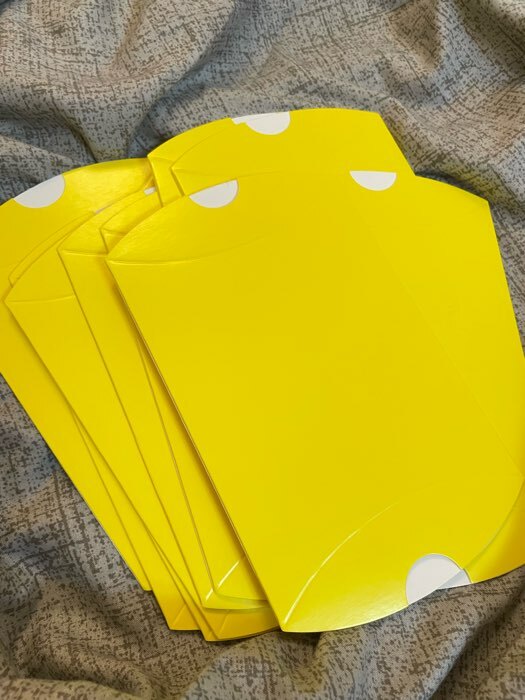 Фотография покупателя товара Коробка складная, подушка, жёлтая, 15 х 11 х 3 см, - Фото 5