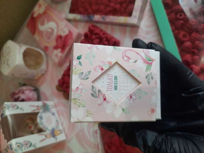 Фотография покупателя товара Коробка бонбоньерка, упаковка подарочная, «Фламинго», 6 х 7 х 6 см - Фото 2