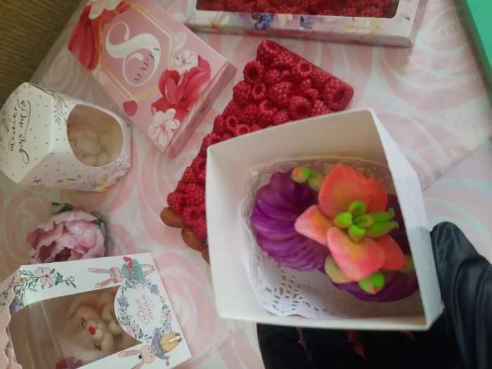 Фотография покупателя товара Коробка бонбоньерка, упаковка подарочная, «Фламинго», 6 х 7 х 6 см - Фото 3