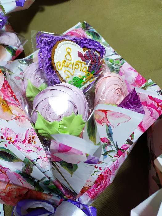 Фотография покупателя товара Бумага упаковочная глянцевая «Летние цветы», 70 х 100 см - Фото 8