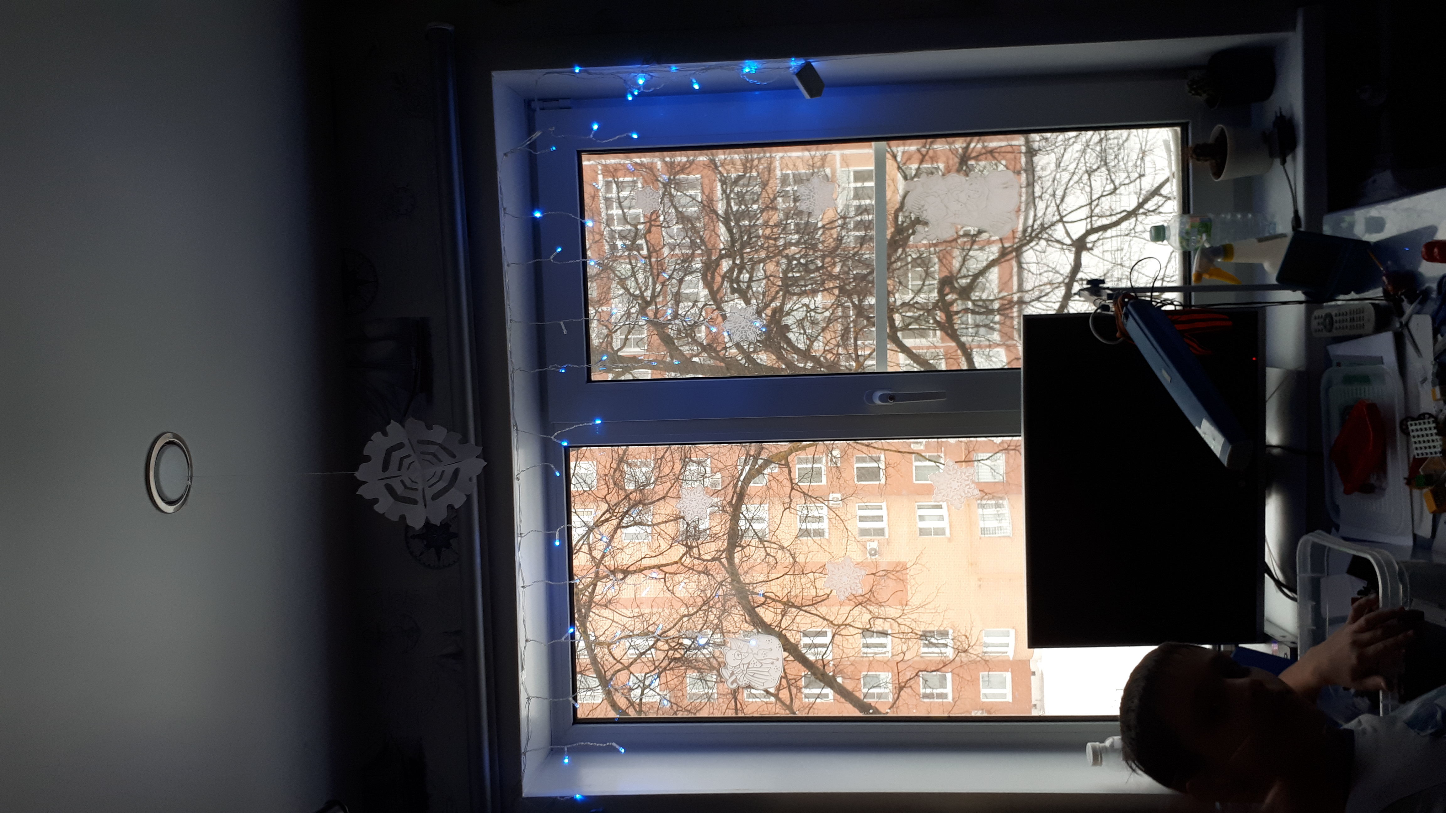 Фотография покупателя товара Гирлянда «Бахрома» 1.8 × 0.5 м, IP20, прозрачная нить, 48 LED, свечение синее, 8 режимов, 220 В - Фото 54