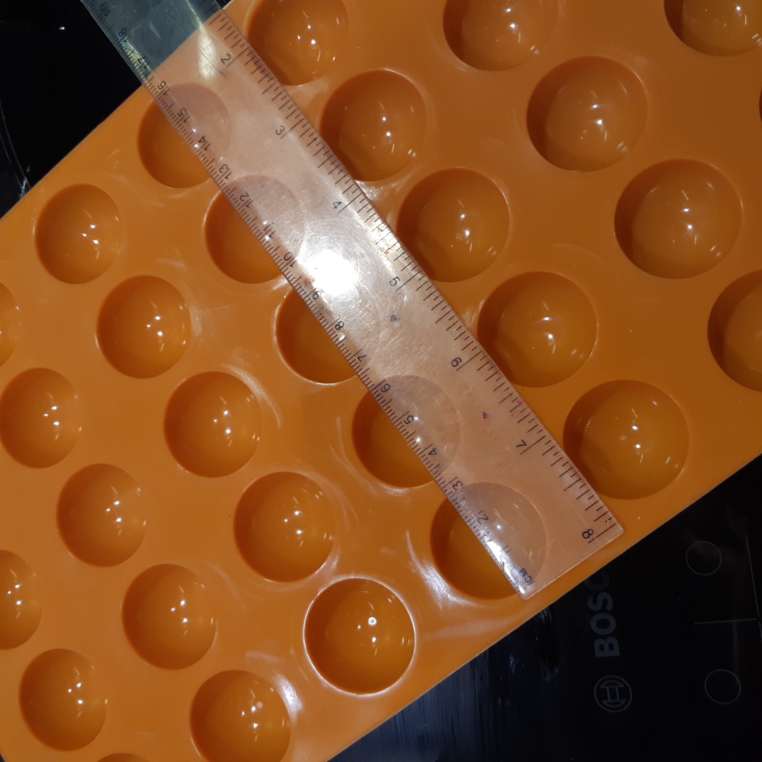 Фотография покупателя товара Форма для выпечки Доляна «Полусферы», силикон, 30×17,5 см, 35 ячеек (d=2,5), цвет МИКС - Фото 9