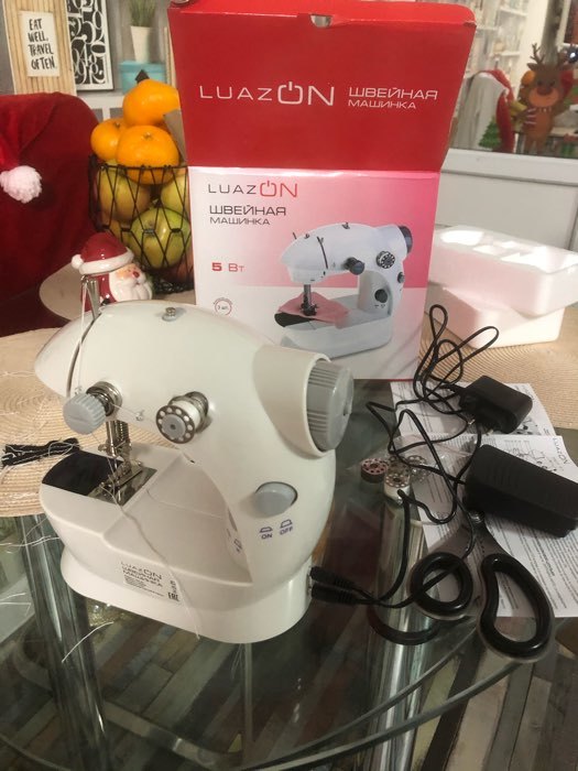 Фотография покупателя товара УЦЕНКА Швейная машинка LuazON LSH-02, белый - Фото 4