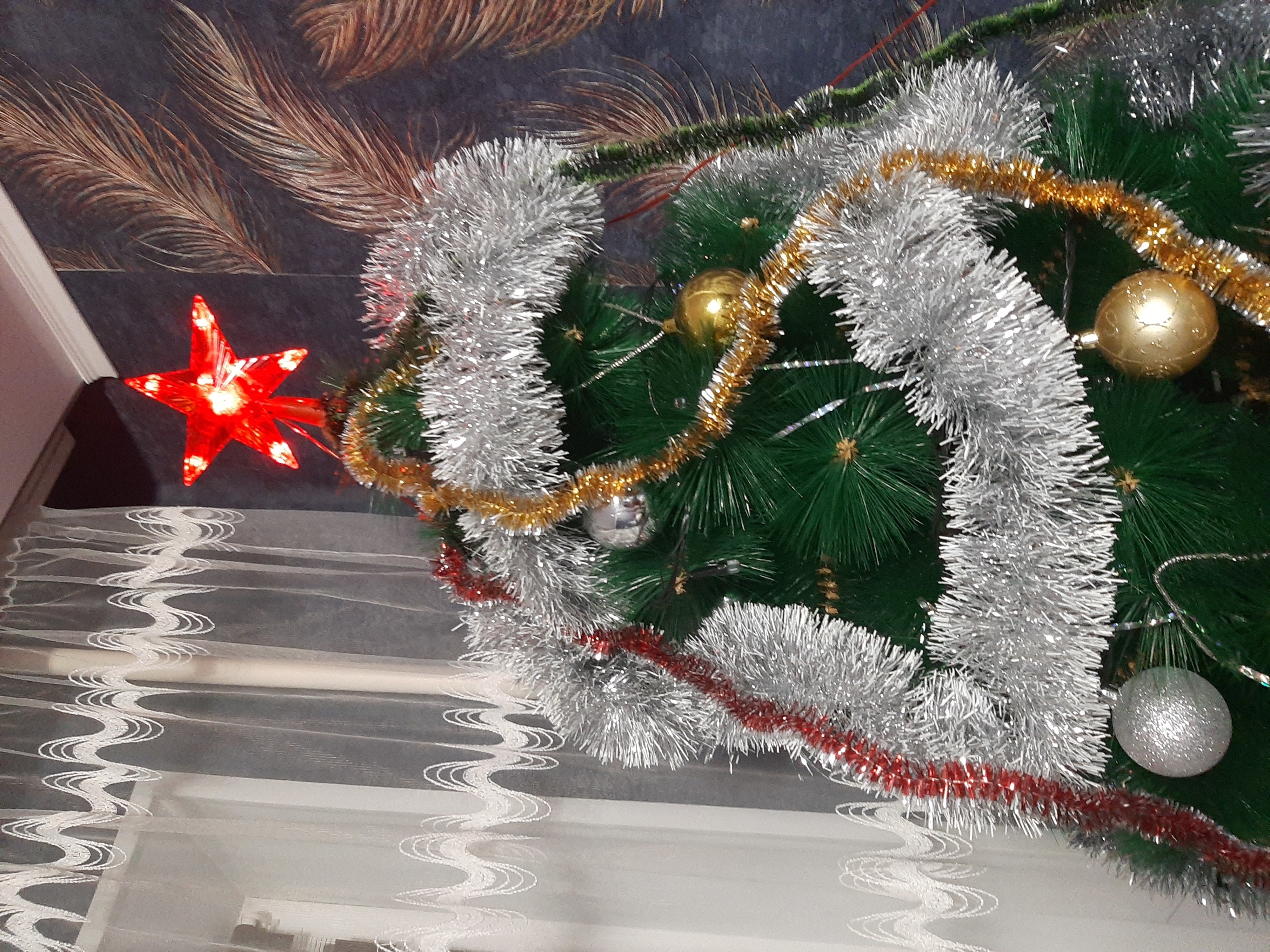 Фотография покупателя товара Светодиодная верхушка на ёлку «Звезда красная» 15 см, 10 LED, провод 2 метра, 220 В, свечение красное - Фото 30