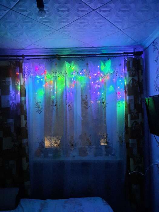 Фотография покупателя товара Гирлянда «Бахрома» 1.8 × 0.5 м, IP20, тёмная нить, 48 LED, свечение синее, 8 режимов, 220 В - Фото 37