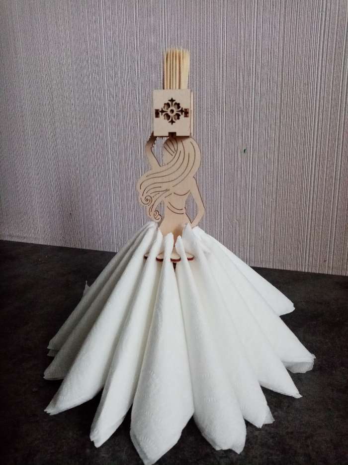 Фотография покупателя товара Салфетница деревянная «Индийская красавица», с подставкой под зубочистки, 25×13×13 см