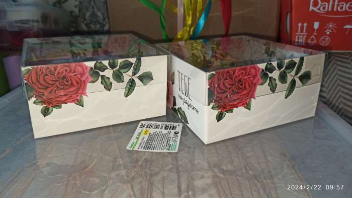 Фотография покупателя товара Коробка кондитерская с PVC-крышкой «Тебе на радость», 12 х 6 х 11,5 см - Фото 2