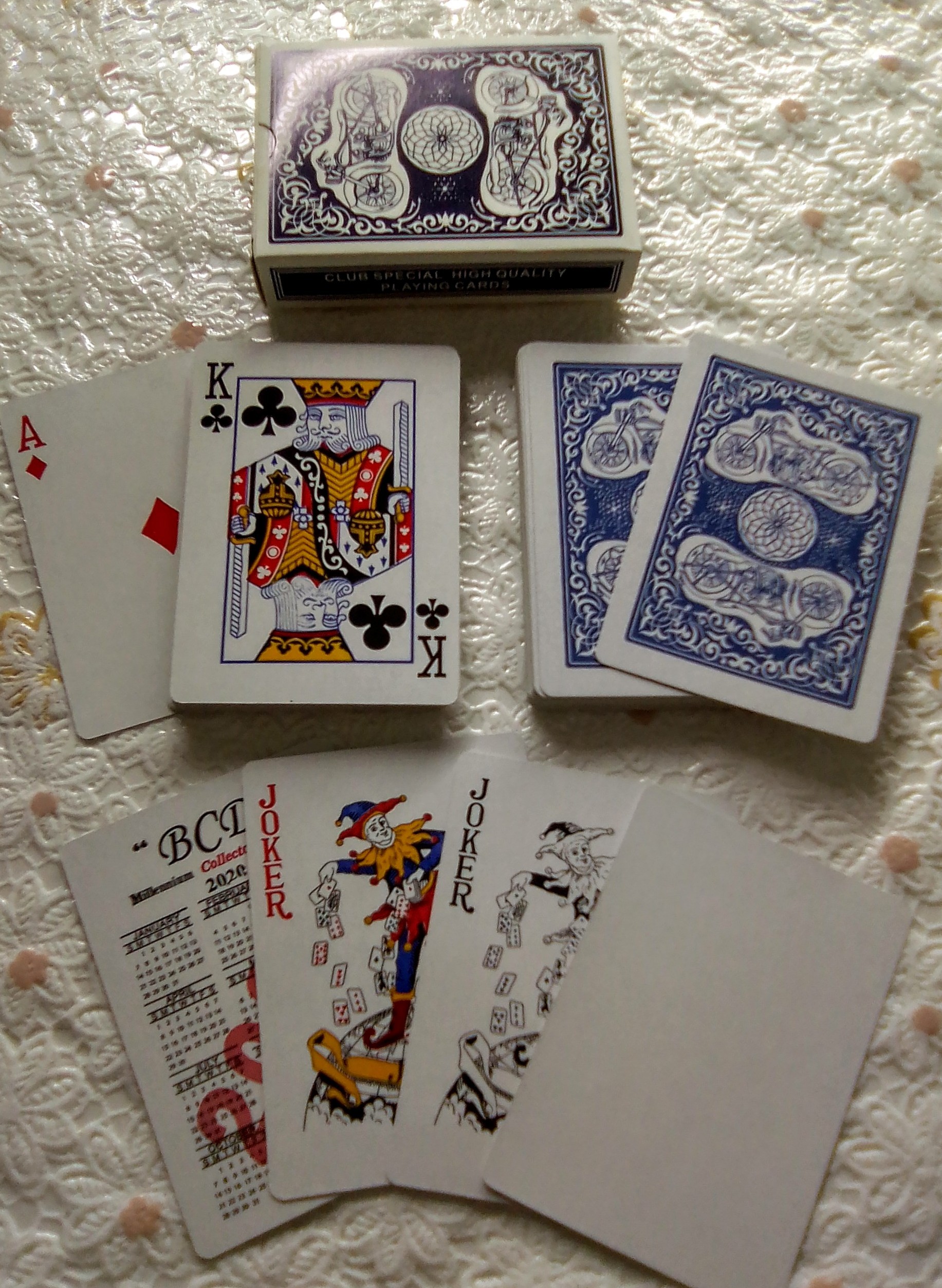 Фотография покупателя товара Карты игральные бумажные "Tiema 976", 54 шт, 8.6 х 6 см, микс - Фото 2