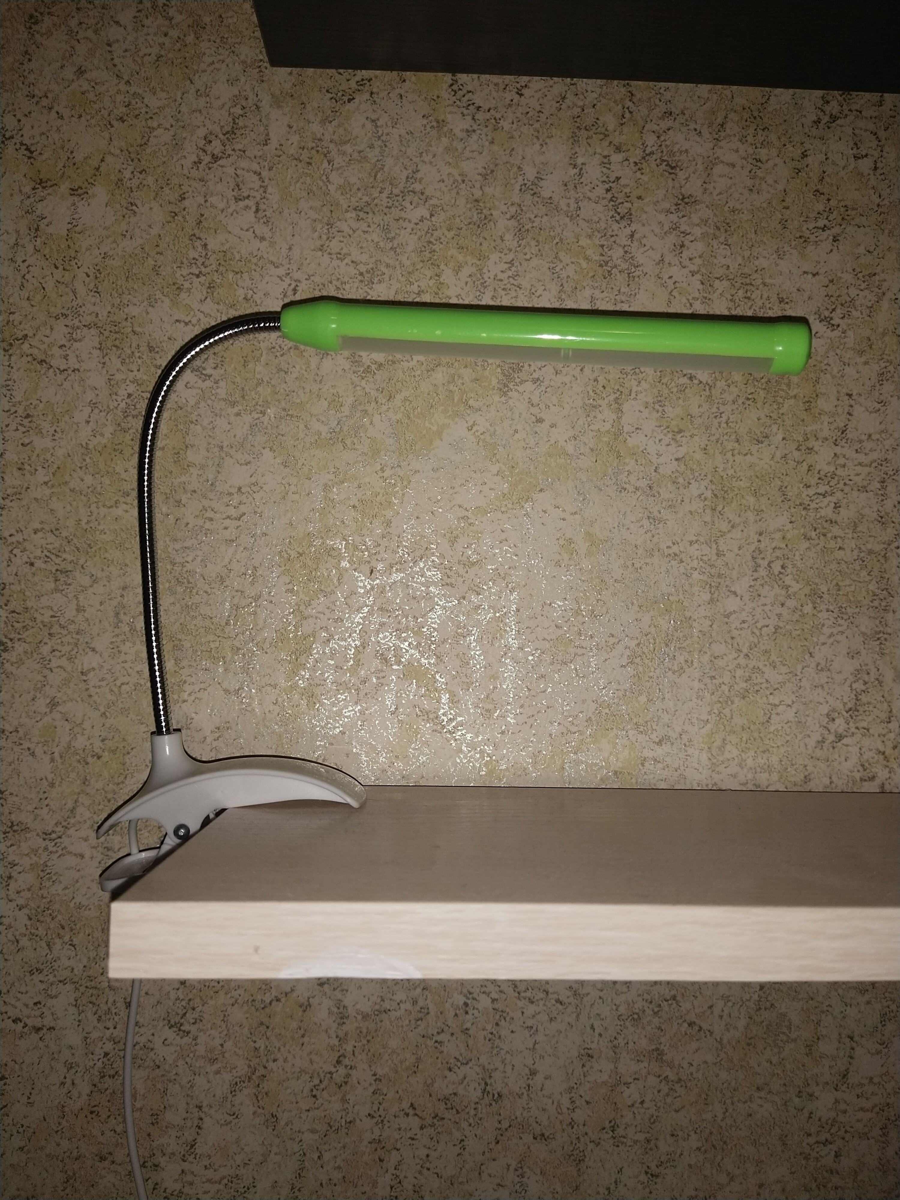 Фотография покупателя товара Лампа на прищепке LEDх13 провод USB "Стиль" 18х9х3,5 см МИКС - Фото 3