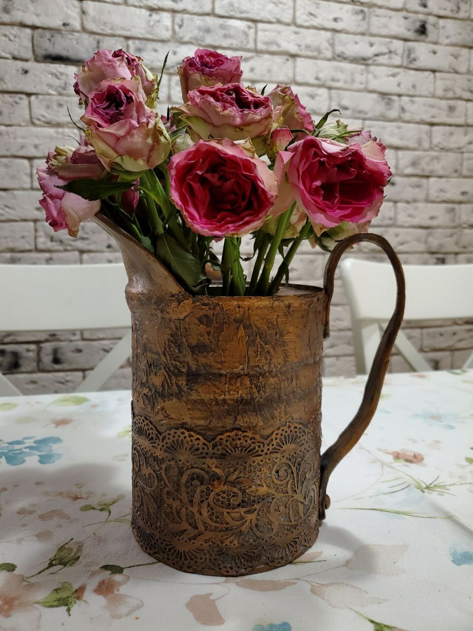 Фотография покупателя товара Коврик для айсинга Доляна «Ажур», силикон, 40×10 см, цвет розовый - Фото 4