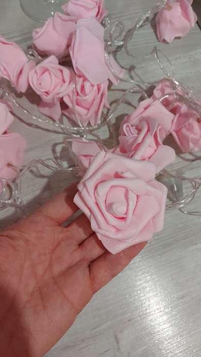 Фотография покупателя товара Гирлянда «Нить» 5 м с насадками «Розы светло-розовые», IP20, прозрачная нить, 20 LED, свечение тёплое белое, 220 В
