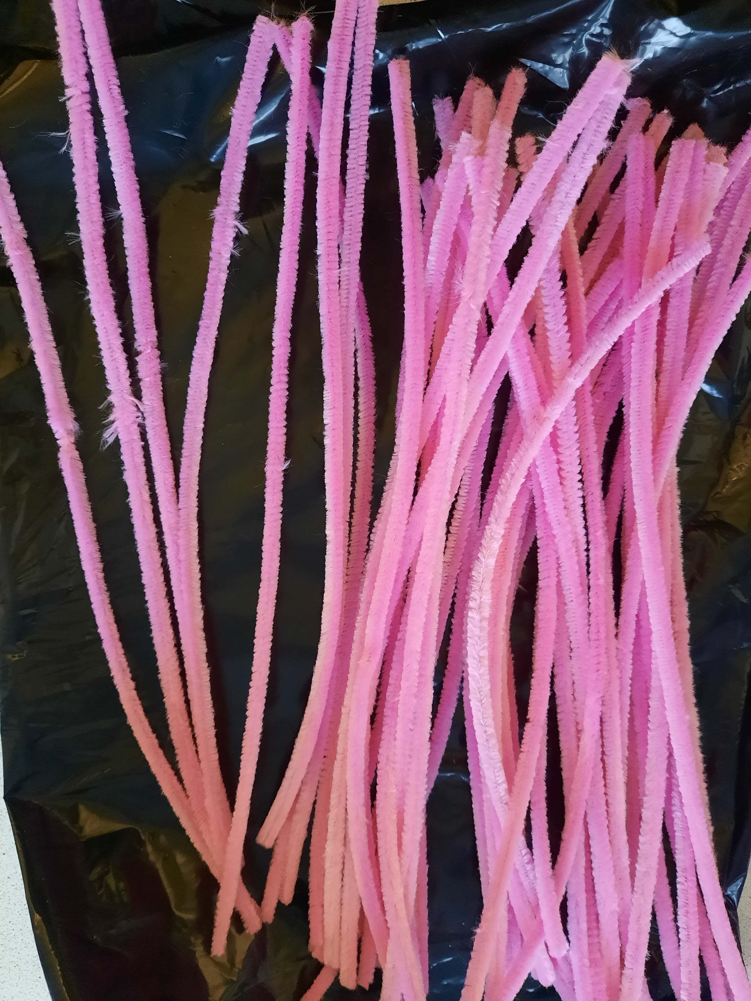 Фотография покупателя товара Проволока с ворсом для поделок и декора набор 50 шт., размер 1 шт. 30 × 0,6 см, цвет розовый