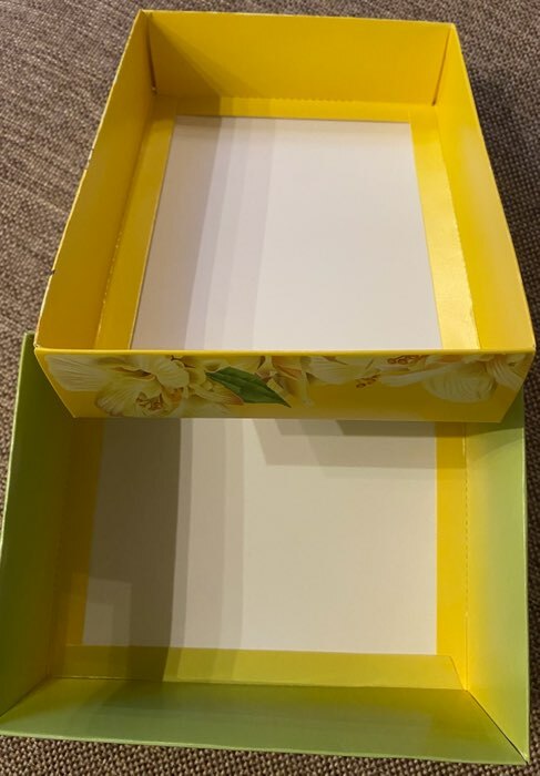 Фотография покупателя товара Подарочная коробка сборная "Мартовские цветы" 16,5 х 12,5 х 5,2 см - Фото 9