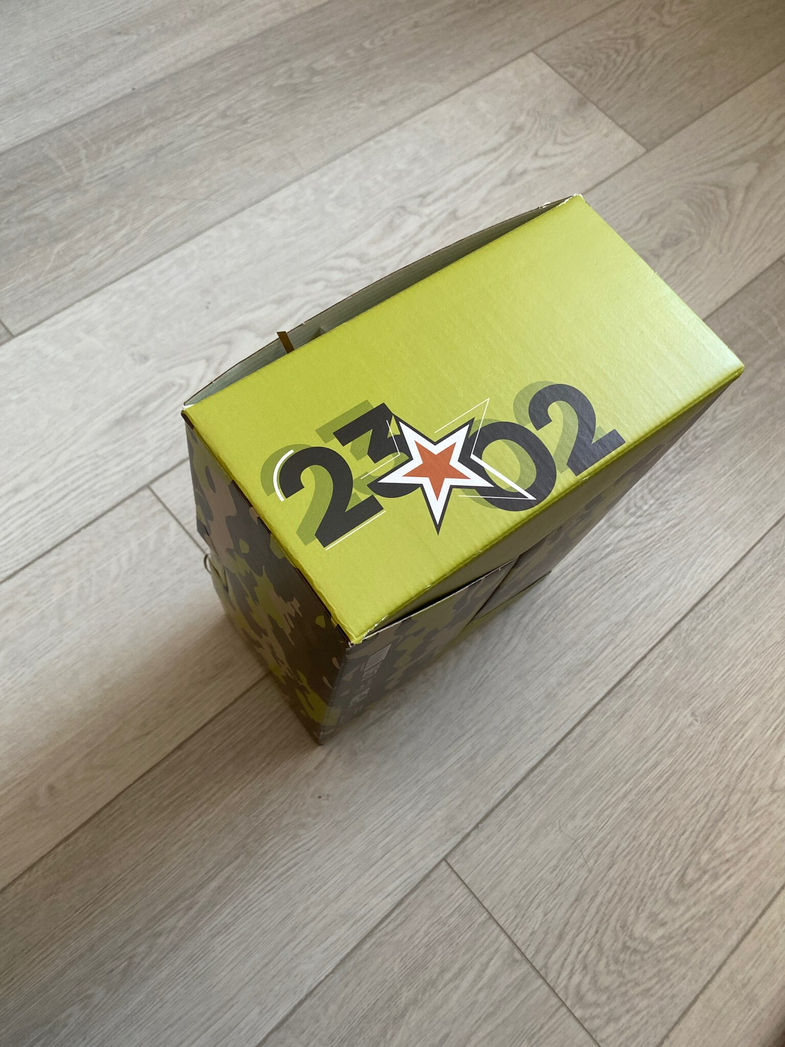 Фотография покупателя товара Коробка подарочная сборная, упаковка, «23.02», 26 х 19 х 10 см - Фото 2