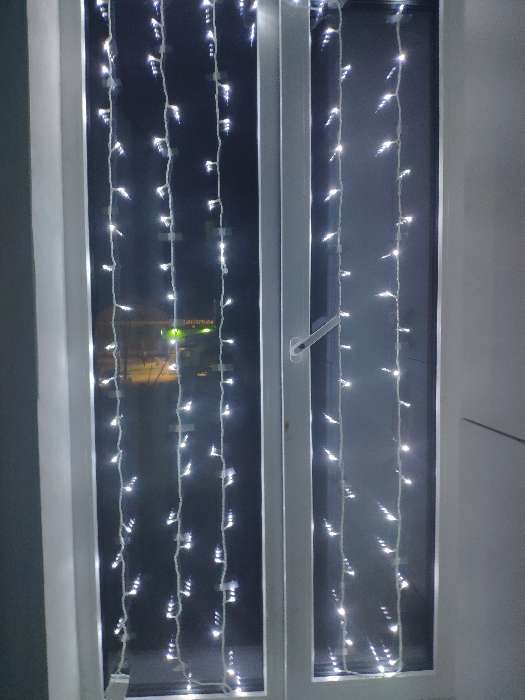 Фотография покупателя товара Гирлянда «Нить» 10 м, IP44, тёмная нить, 100 LED, свечение фиолетовое, 8 режимов, 220 В - Фото 16