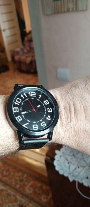 Фотография покупателя товара Часы наручные мужские, d-5 см, светящиеся