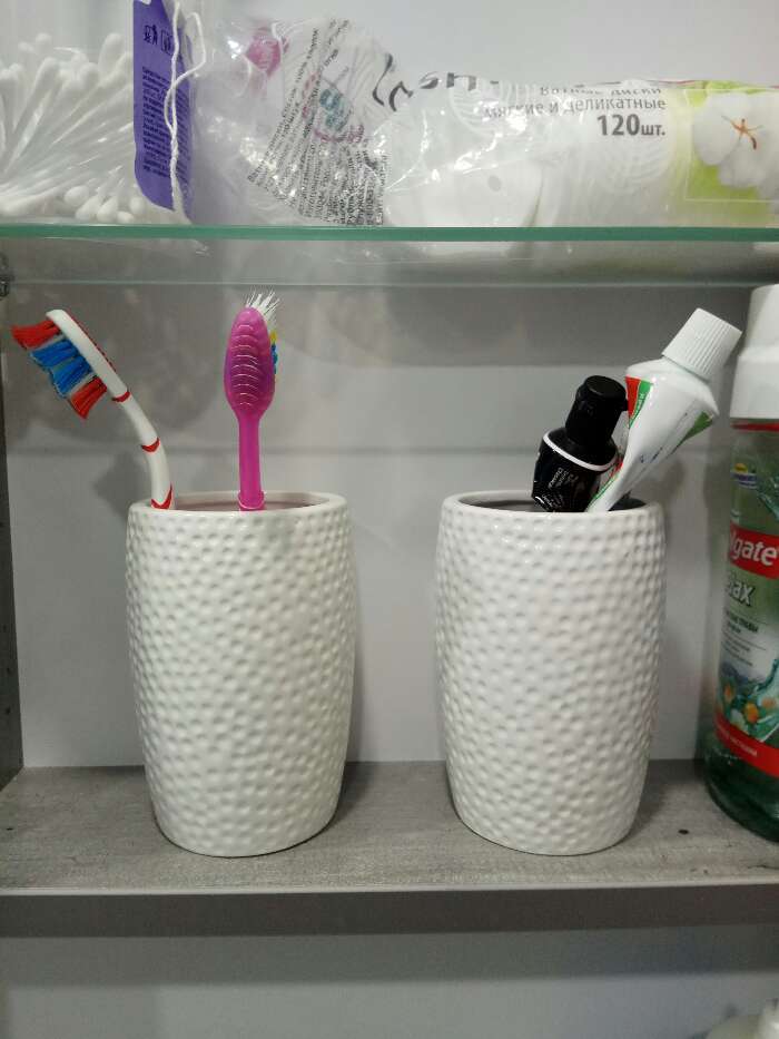 Фотография покупателя товара Набор аксессуаров для ванной комнаты «Камни», 4 предмета (дозатор 450 мл, мыльница, 2 стакана), цвет белый - Фото 3