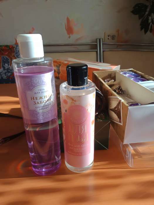 Фотография покупателя товара Гель для душа «Для тебя», 250 мл, аромат нежного пиона, Чистое счастье - Фото 3