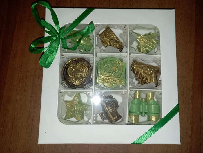Фотография покупателя товара Коробка складная под 9 конфет, белая, 13,8 х 13,8 х 3,8 см - Фото 1