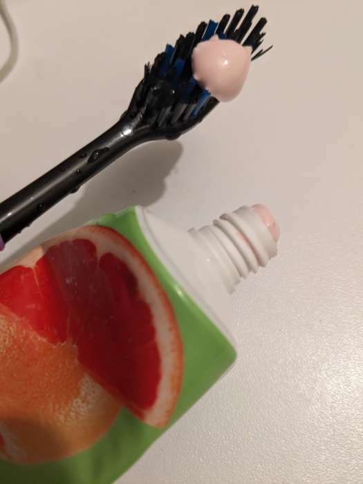 Фотография покупателя товара Зубная паста Укрепляющая Грейпфрут серии "Doctor Fresh", 75 мл - Фото 1