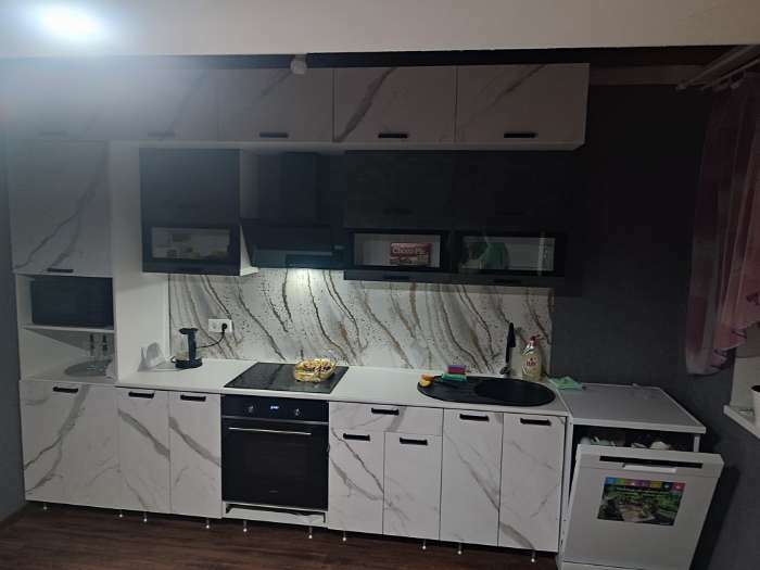 Фотография покупателя товара Кухня трехуровневая под потолок 3000 Техно, Мрамор белый/Бетон графит - Фото 13