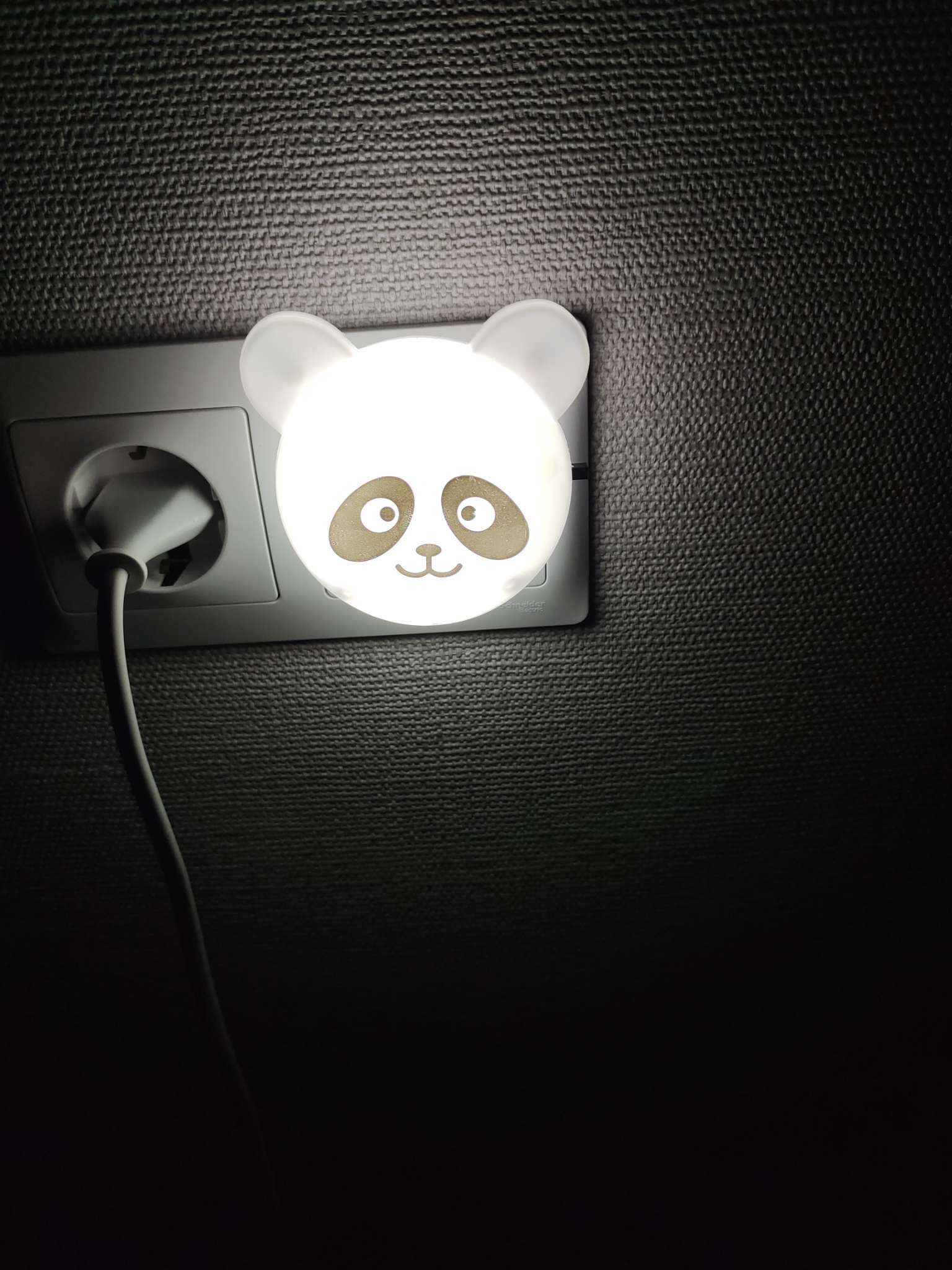 Фотография покупателя товара Ночник "Панда" с датчиком освещенности, 4_LED х 1 Вт, 9 см (220В) белый RISALUX - Фото 1