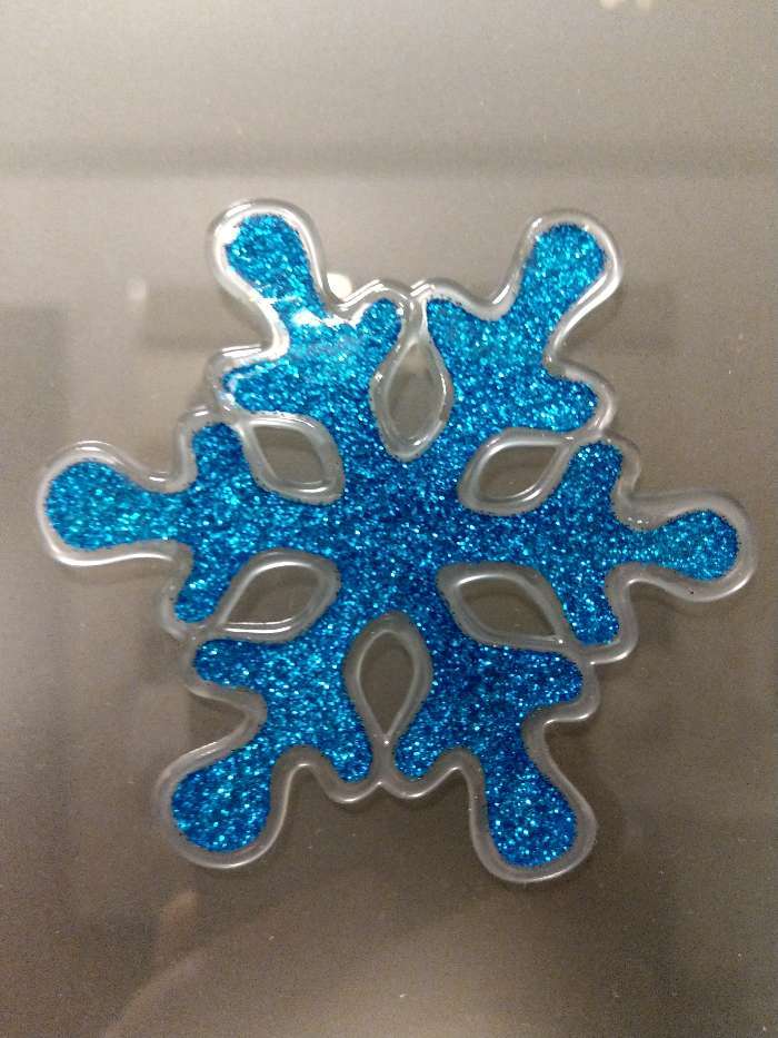 Фотография покупателя товара Наклейка на стекло "Синие снежинки" (набор 4 шт) 8х8,5 см, синий