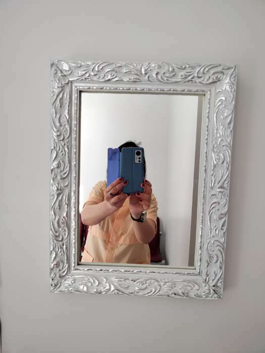 Фотография покупателя товара Рама для картин (зеркал) 21 х 30 х 4 см, дерево "Версаль", бело-серебристая - Фото 1