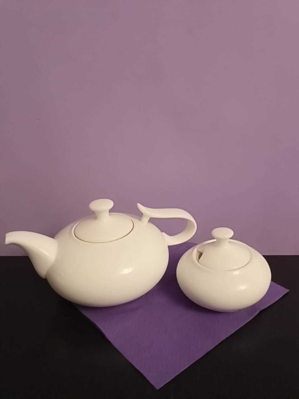 Фотография покупателя товара Чайник фарфоровый заварочный Wilmax «Изящество», 1,15 л, цвет белый - Фото 2