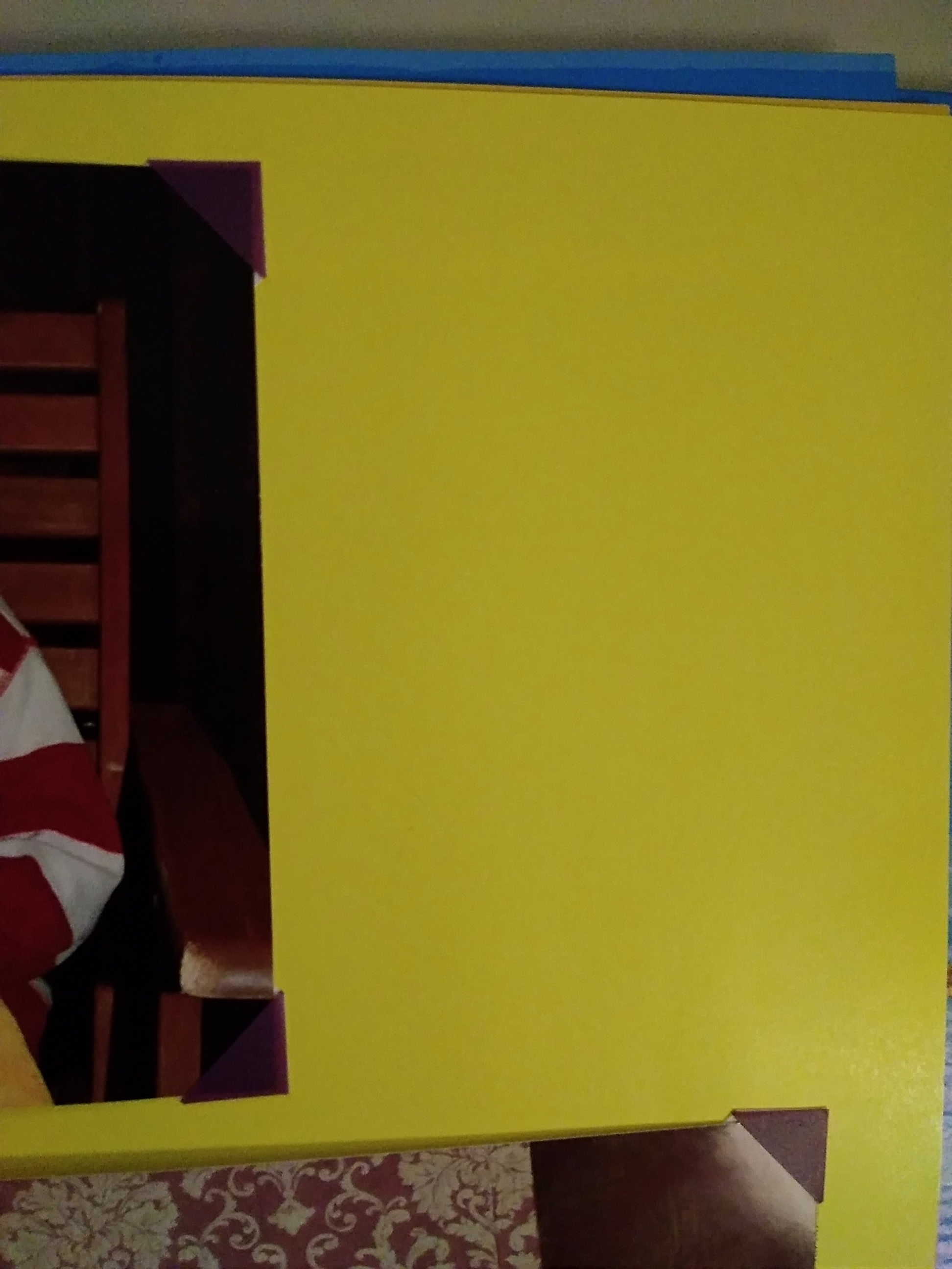 Фотография покупателя товара Набор уголков с кармашком для фотографий 102 уголка "Цветные" 10,3х15,1 см