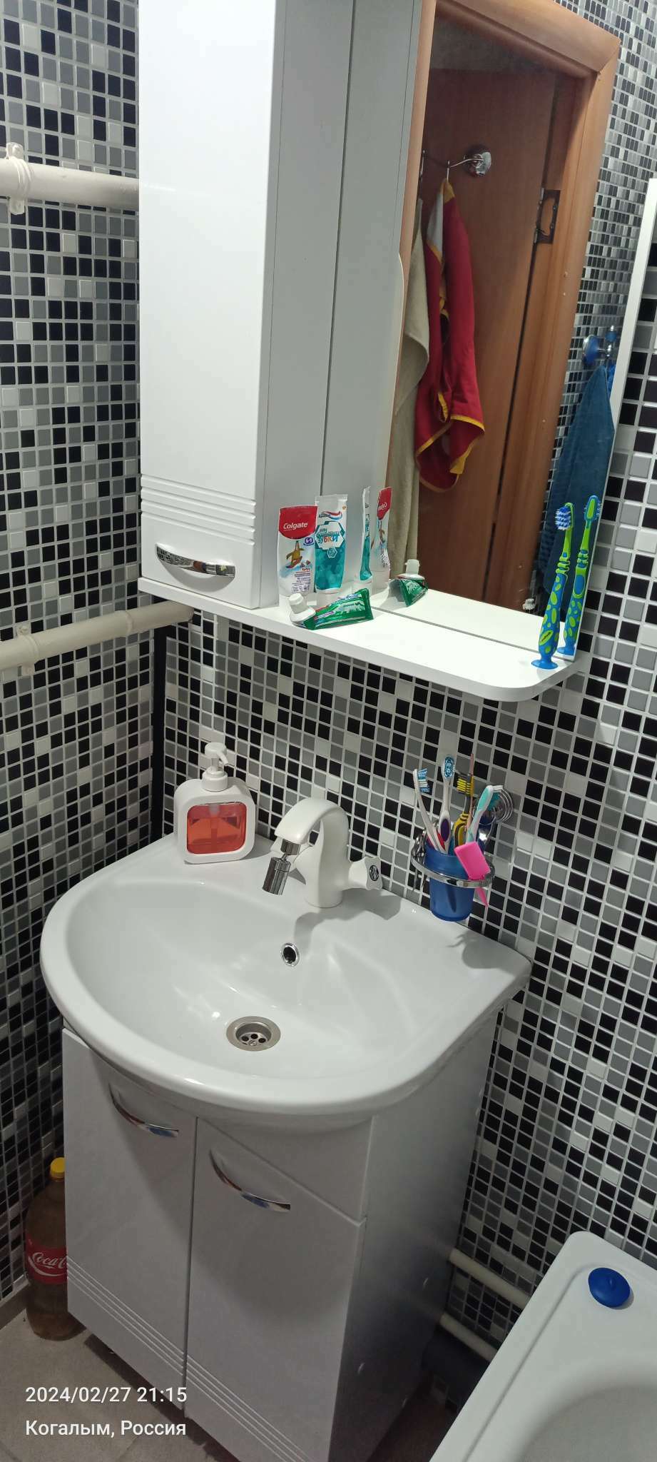 Фотография покупателя товара Комплект мебели для ванной комнаты "Гармония 55": тумба с раковиной + зеркало-шкаф - Фото 2
