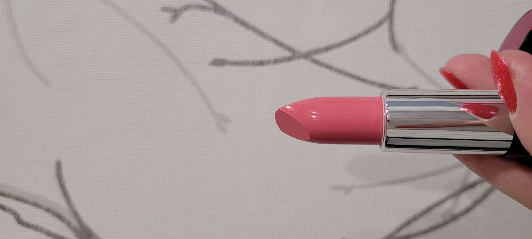 Фотография покупателя товара Губная помада Ruta Glamour Lipstick, тон 31, маршмеллоу - Фото 2
