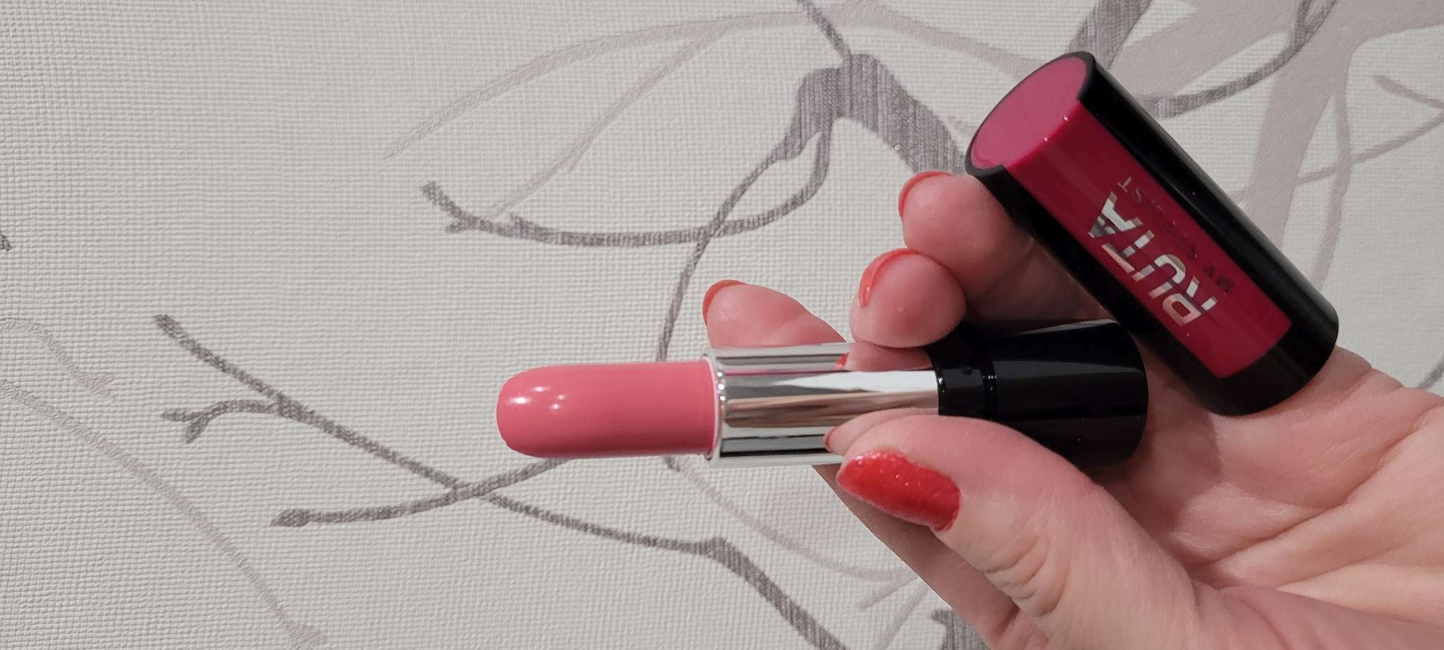 Фотография покупателя товара Губная помада Ruta Glamour Lipstick, тон 33, карамельный персик - Фото 2