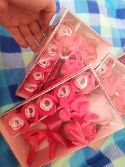 Фотография покупателя товара Подарочный набор косметики «Весна», мыло лепестковое, ЧИСТОЕ СЧАСТЬЕ