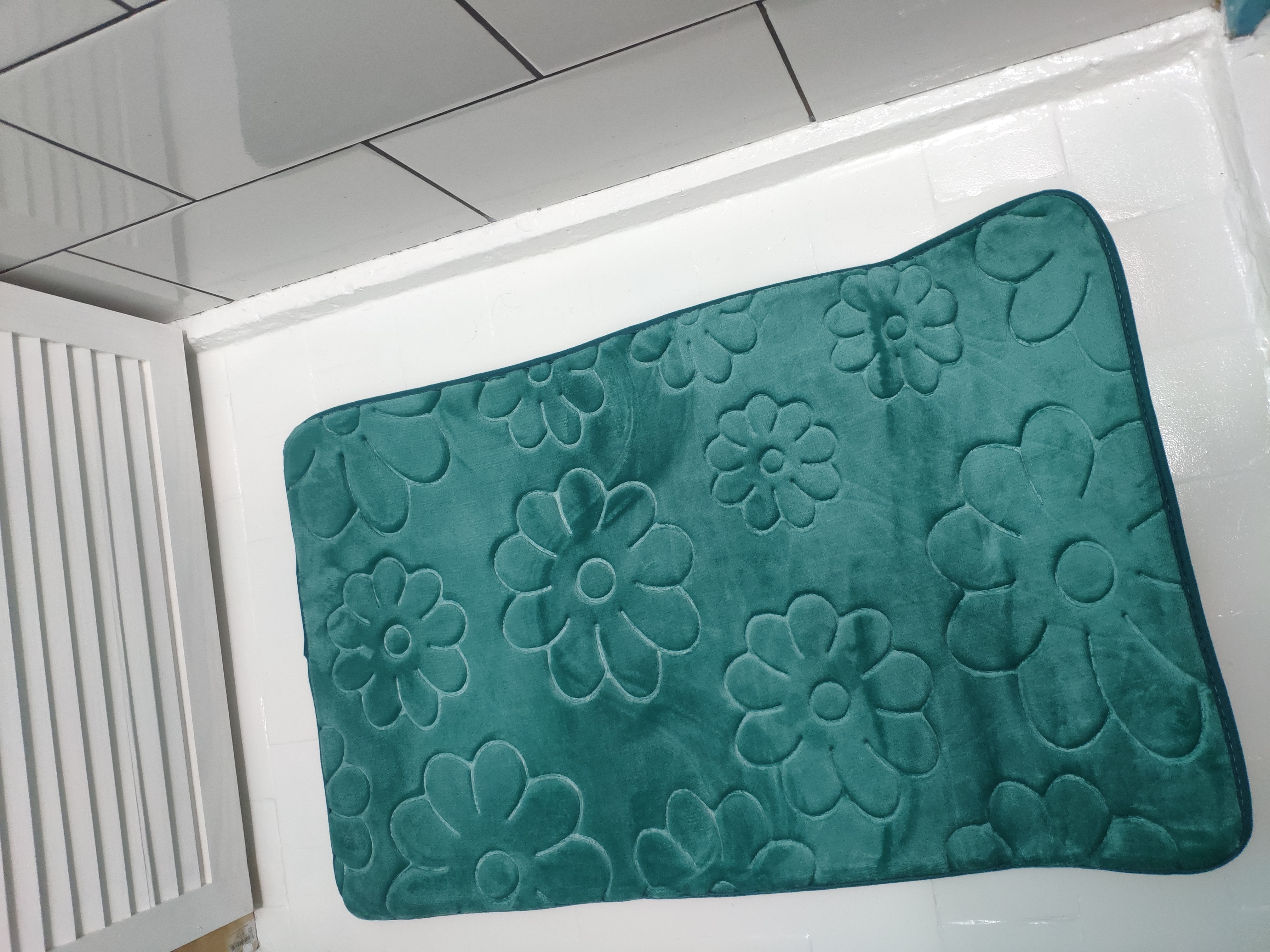 Фотография покупателя товара Набор ковриков для ванной и туалета Доляна «Поле», 2 шт, 39×50, 50×80 см, цвет зелёный - Фото 1
