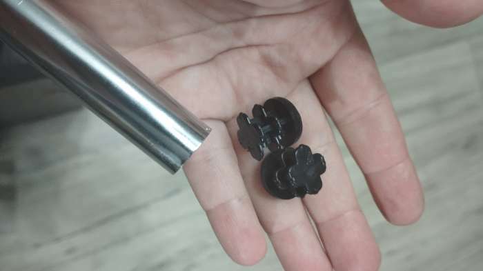 Фотография покупателя товара Заглушка ТУНДРА внутренняя d=25 мм, универсальная, черная - Фото 1