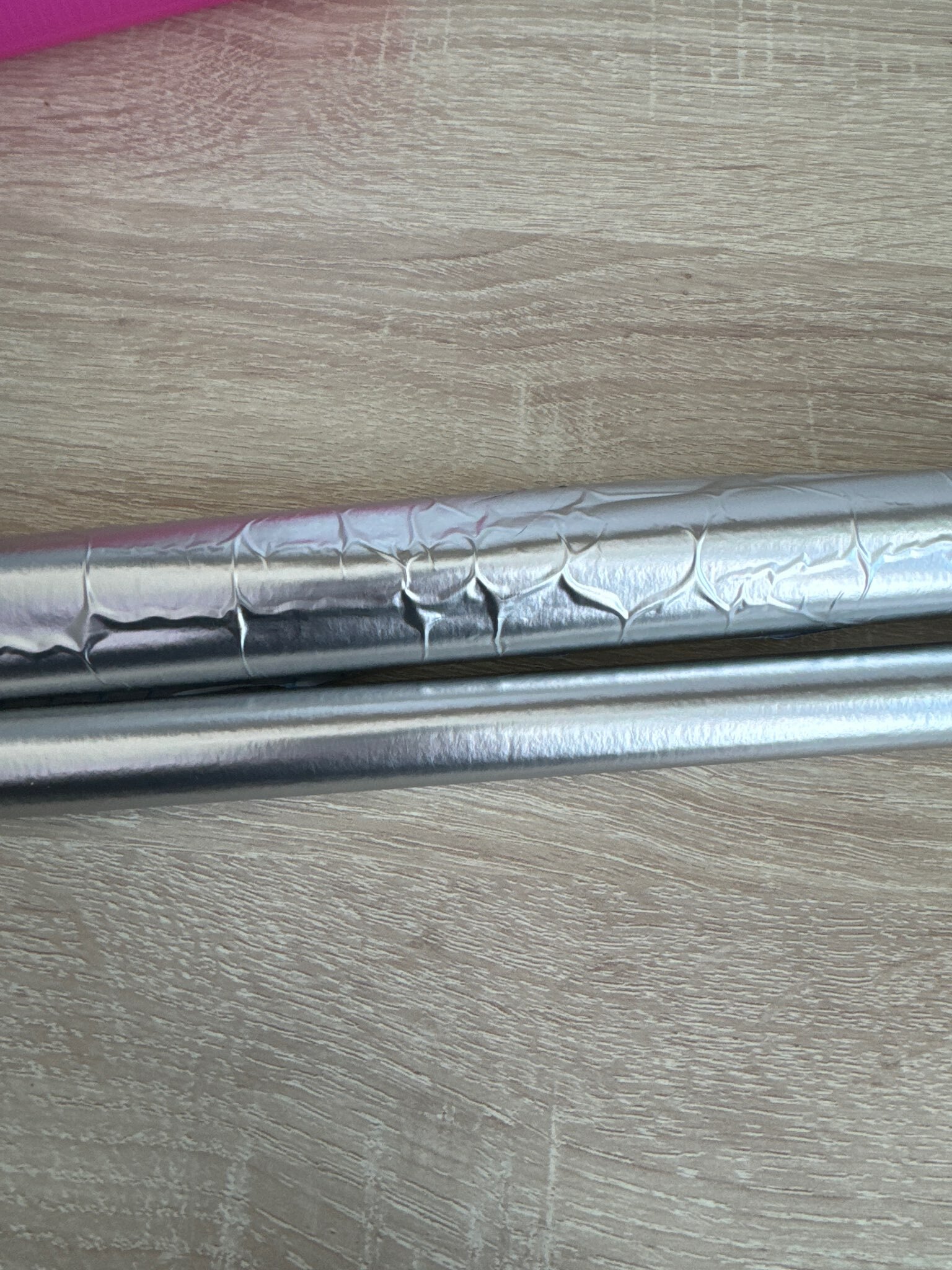 Фотография покупателя товара Пленка самоклеящаяся цветная deVENTE Metallic, 0,45 х 1 м, 30 мкм, серебро с алюминиевым напылением - Фото 1
