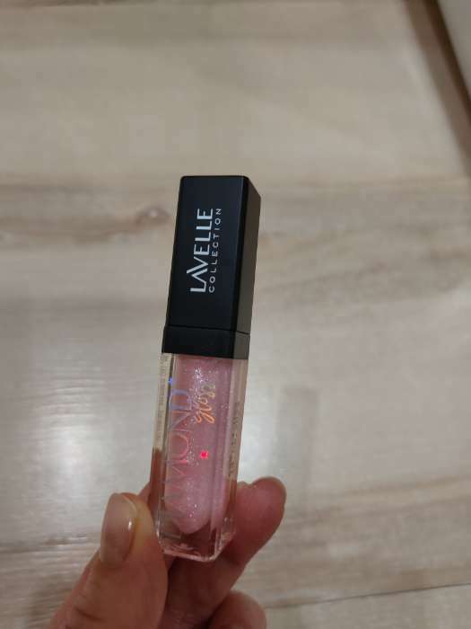 Фотография покупателя товара Блеск для губ LavelleCollection diamond gloss тон 04 бриллиантово-розовый, 5 мл - Фото 1