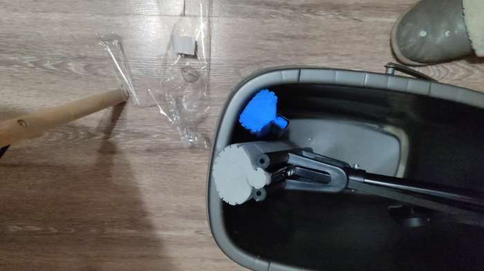 Фотография покупателя товара Насадка для швабры PVA с роликовым отжимом Доляна, 27×6,5×5,5 см, цвет МИКС - Фото 1