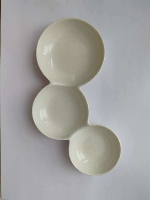 Фотография покупателя товара Менажница керамическая «Атом», 20×12 см, цвет белый - Фото 6