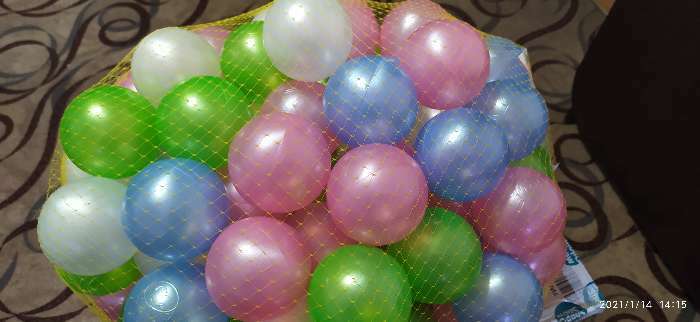 Фотография покупателя товара Шарики для сухого бассейна «Перламутровые», диаметр шара 7,5 см, набор 150 штук, цвет розовый, голубой, белый, зелёный - Фото 8