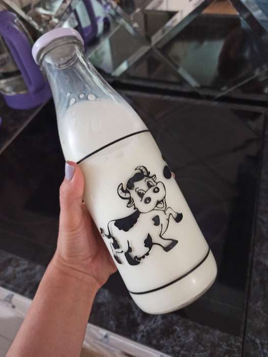 Фотография покупателя товара Бутыль для молока «Коровушка», 1 л, 8,5×25 см