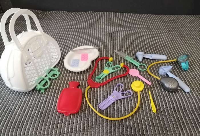 Фотография покупателя товара Игровой набор «Доктор №3», 16 предметов, в сумке - Фото 7