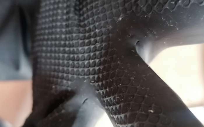 Фотография покупателя товара Перчатки хозяйственные латексные Доляна, размер M, защитные, химически стойкие, 55 гр, цвет чёрный - Фото 16
