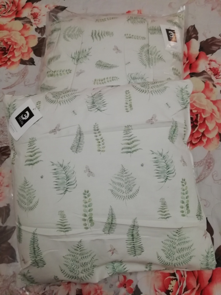 Фотография покупателя товара Декоративная подушка уличная Этель «Листья», 45 × 45 см, репс с пропиткой ВМГО, 100%-ный хлопок