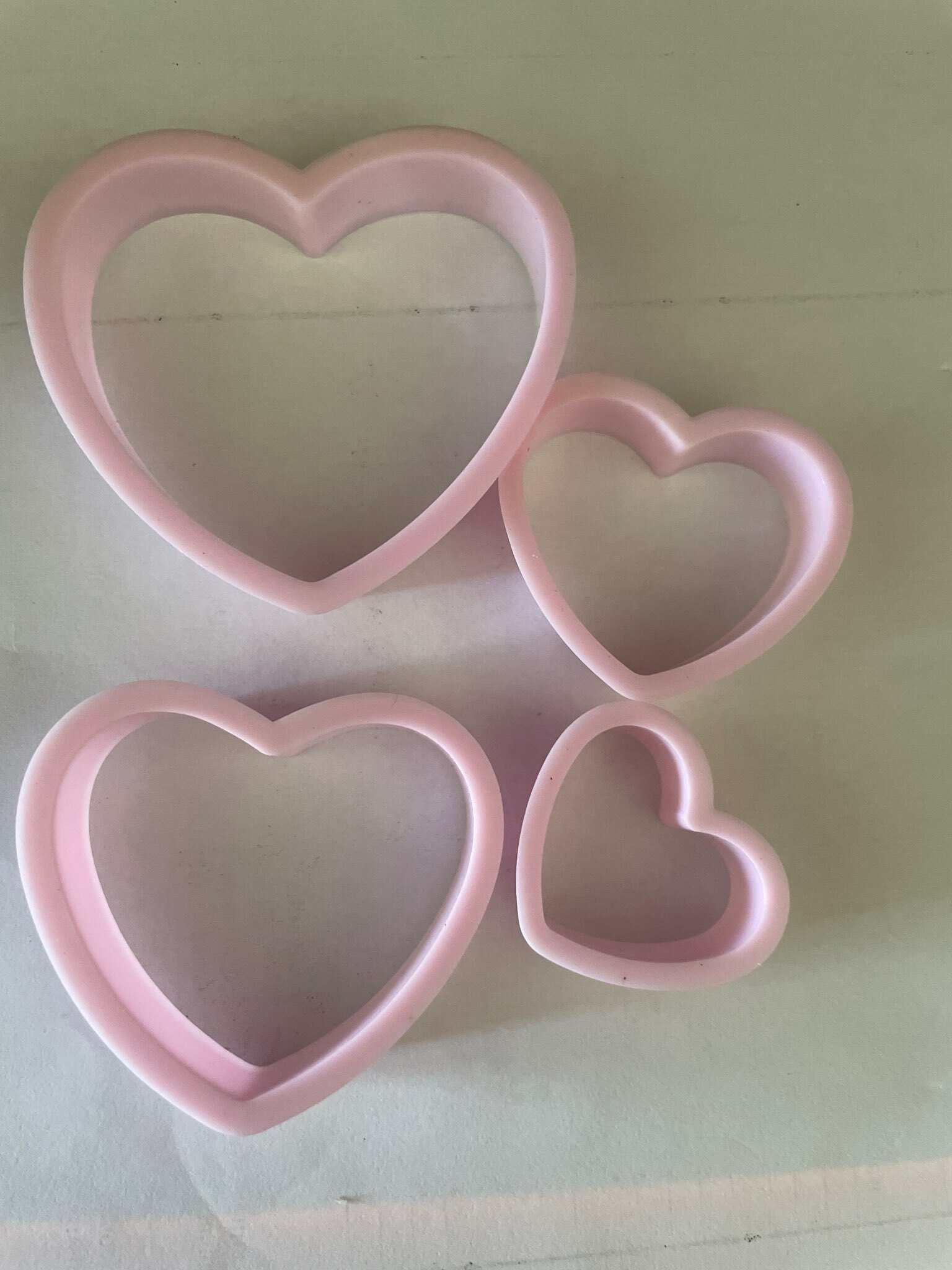 Фотография покупателя товара Каттеры для полимерной глины "Сердца" набор 4 шт 3,3х4 см 4,3х5 см 5,4х6,2 см 6,7х7,5 см - Фото 2